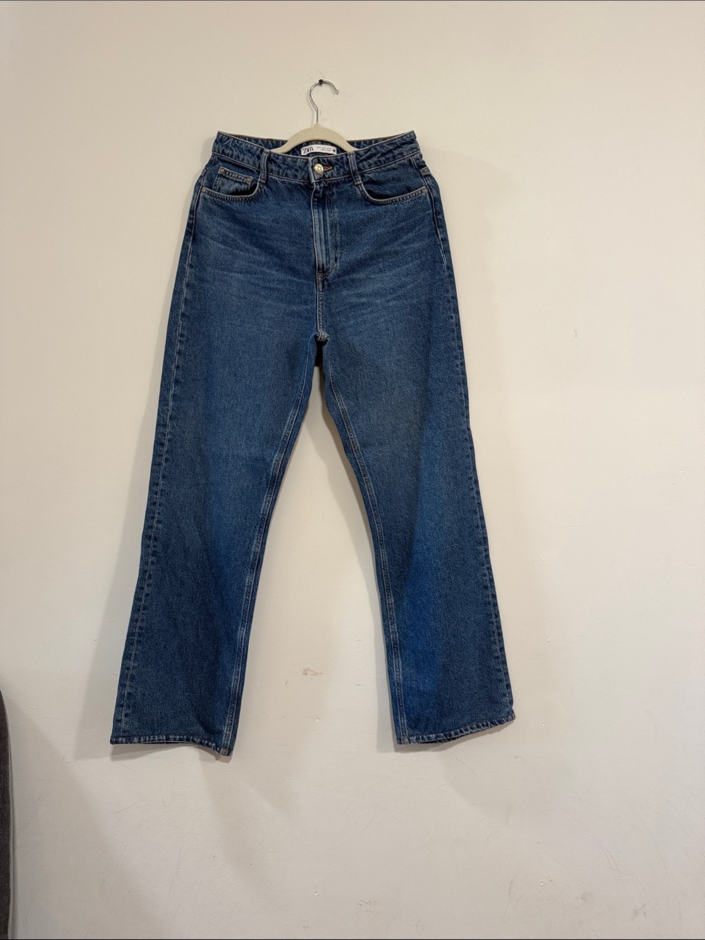 Zara Midwash Blue Relaxed Straight Jeans